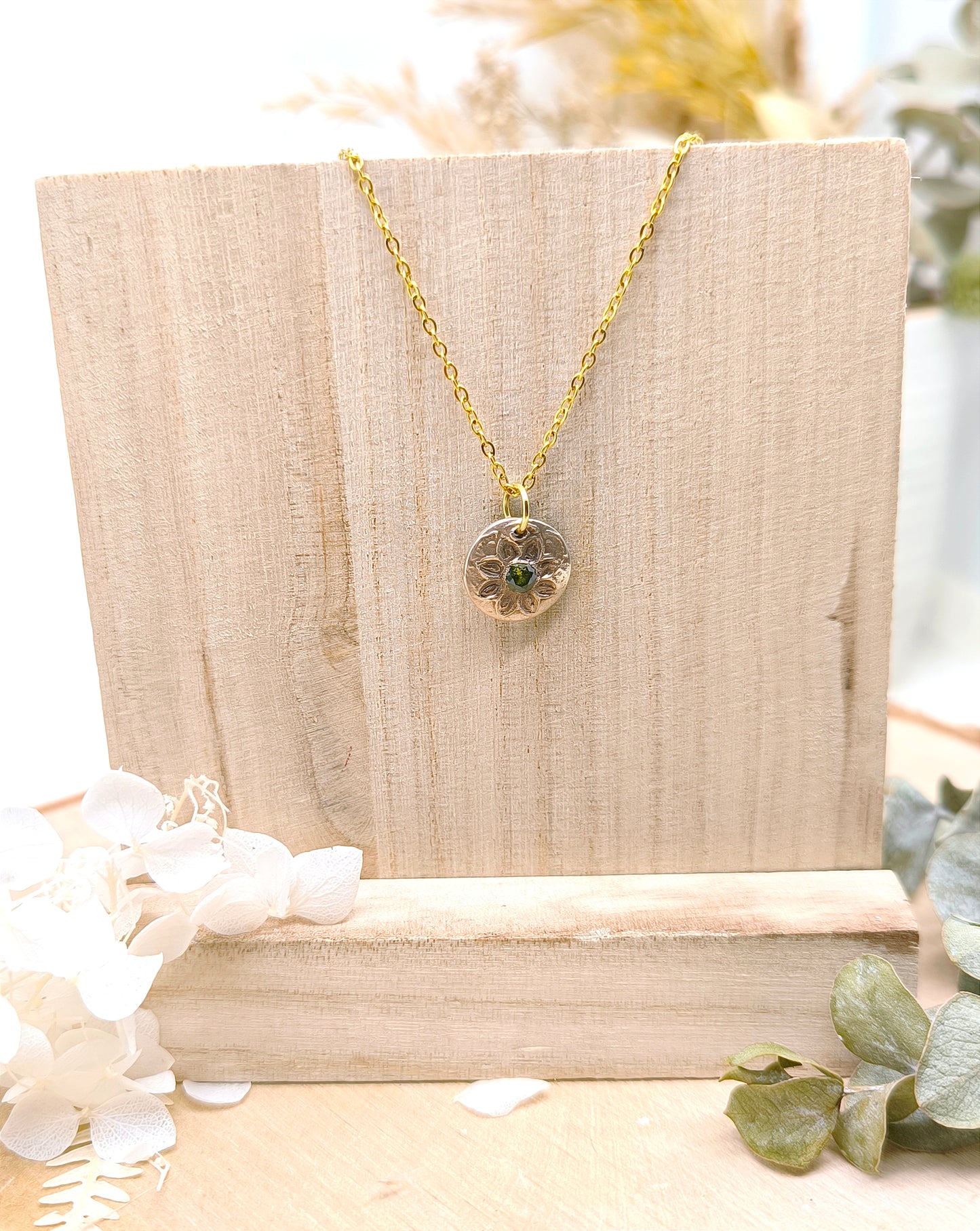 Collier bohème botanique : Mandala floral