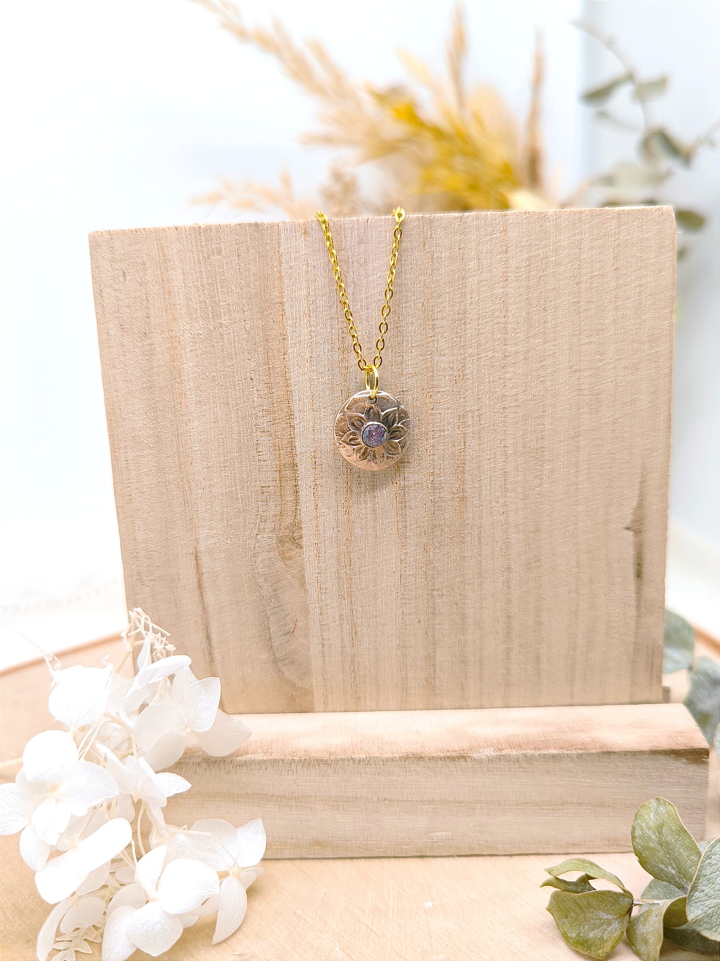 Collier bohème botanique : Mandala floral