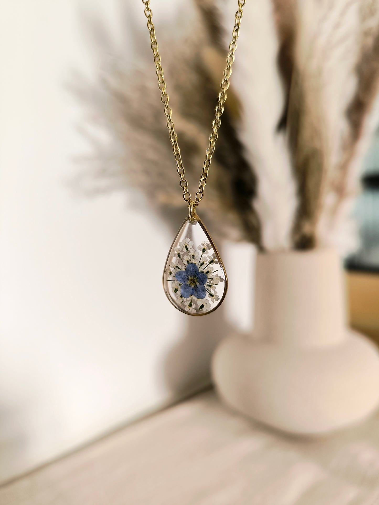 Collier médaillon goutte : Bouquet des champs
