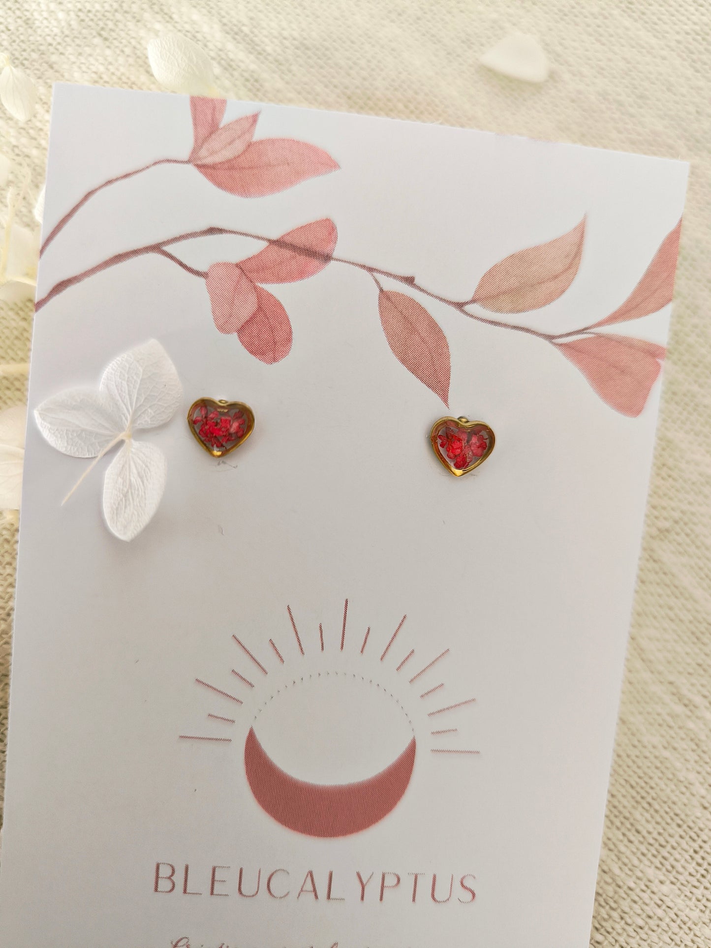 Boucles d'oreilles puces : Cœur de carotte rouge