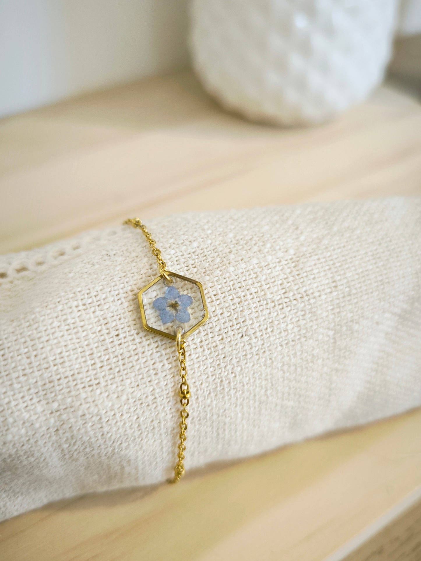 Bracelet Mini médaillon hexagone : Myosotis