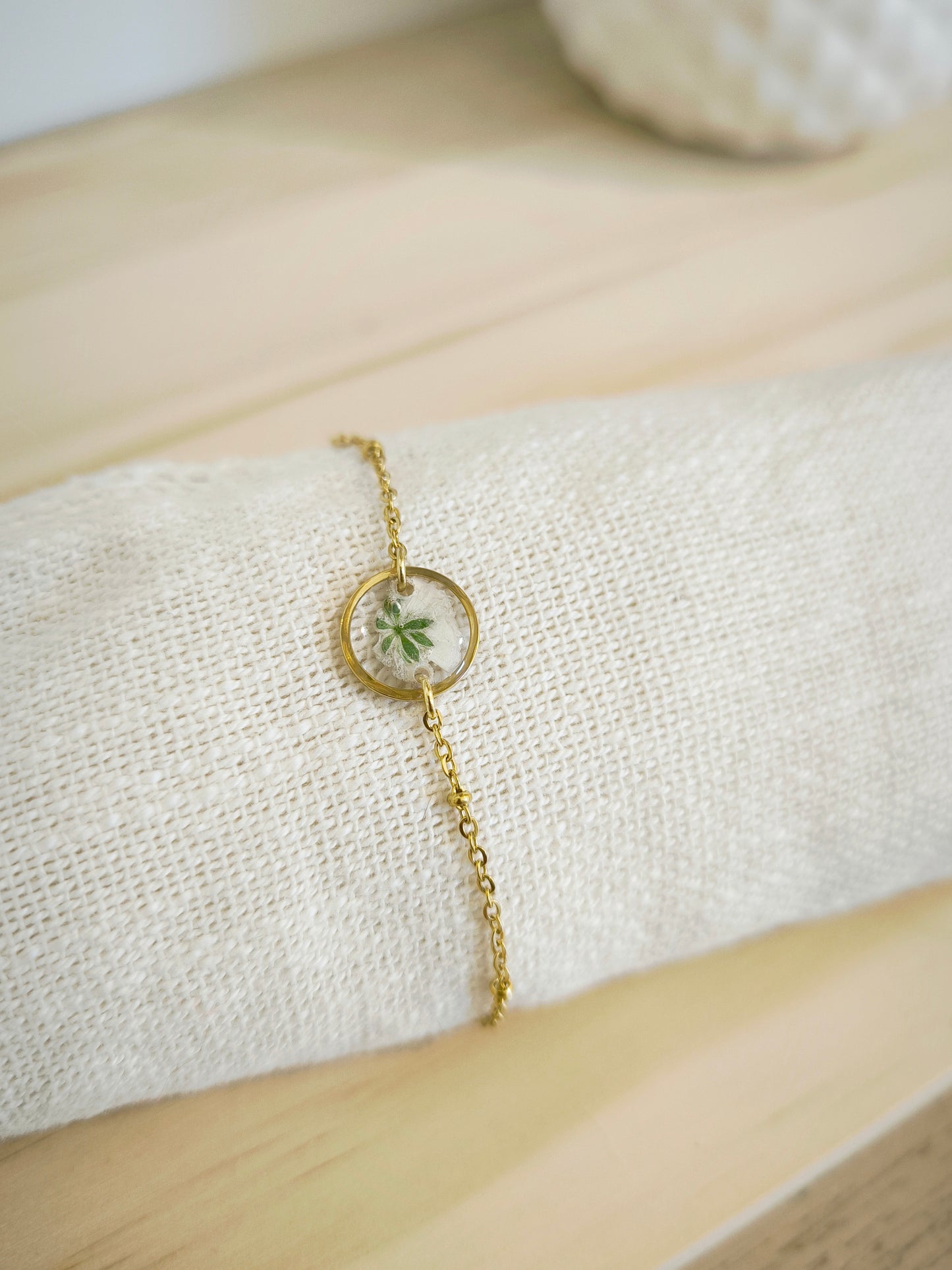 Bracelet Mini médaillon rond : Gypsophile