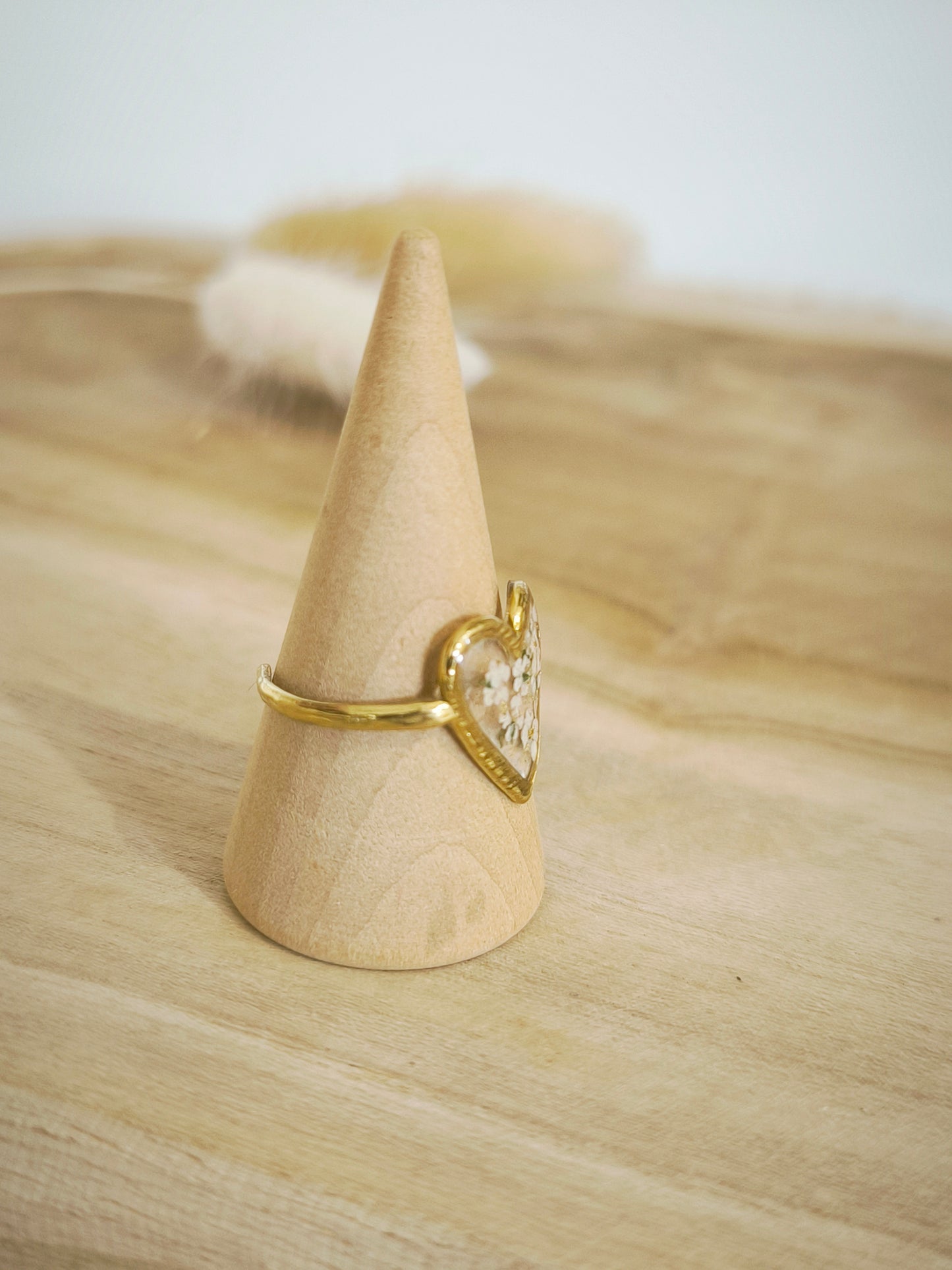 Bague florale coeur : Fleur de carotte blanche