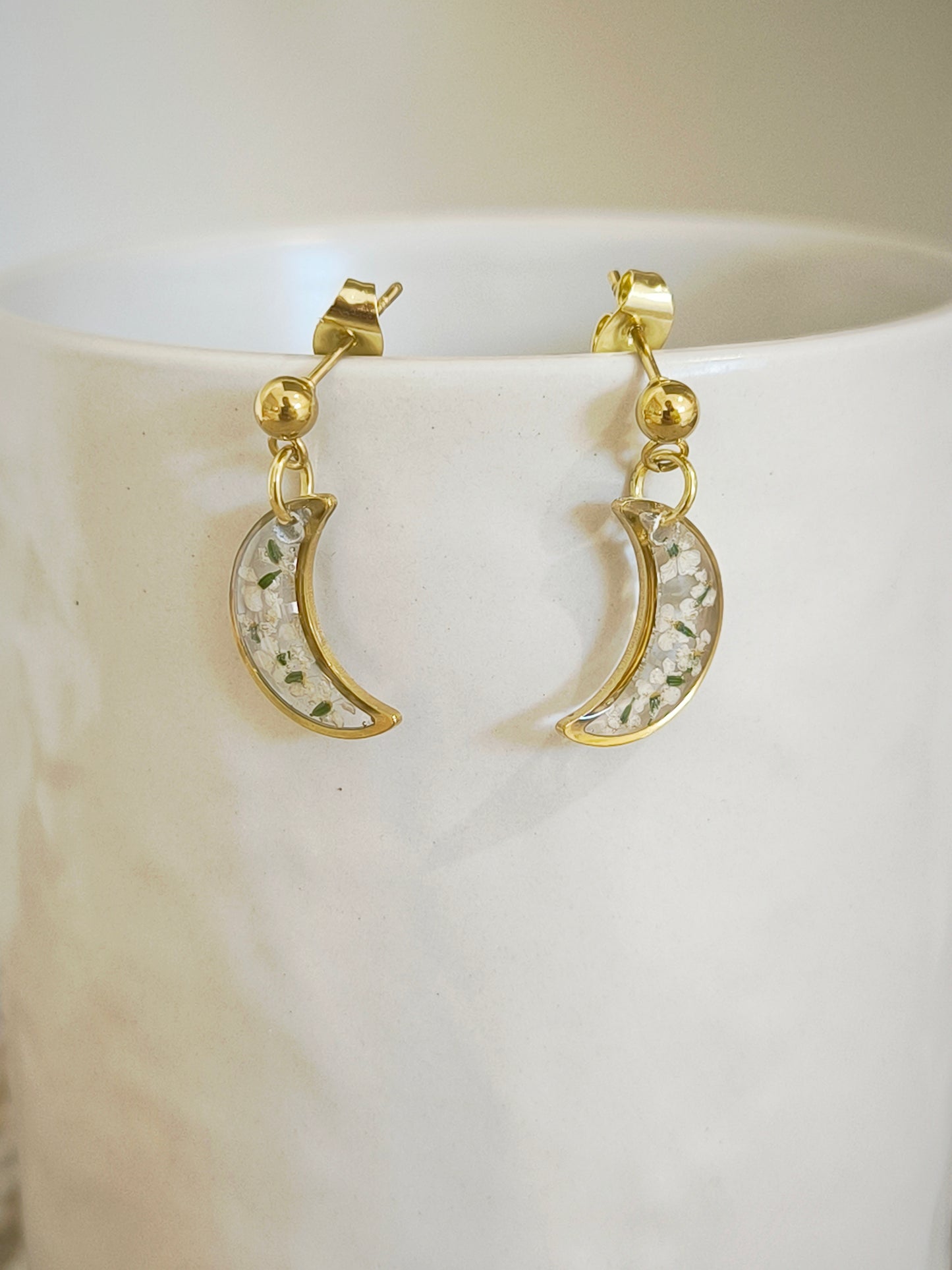 Mini Boucles d'oreilles florales : Fleur de carotte