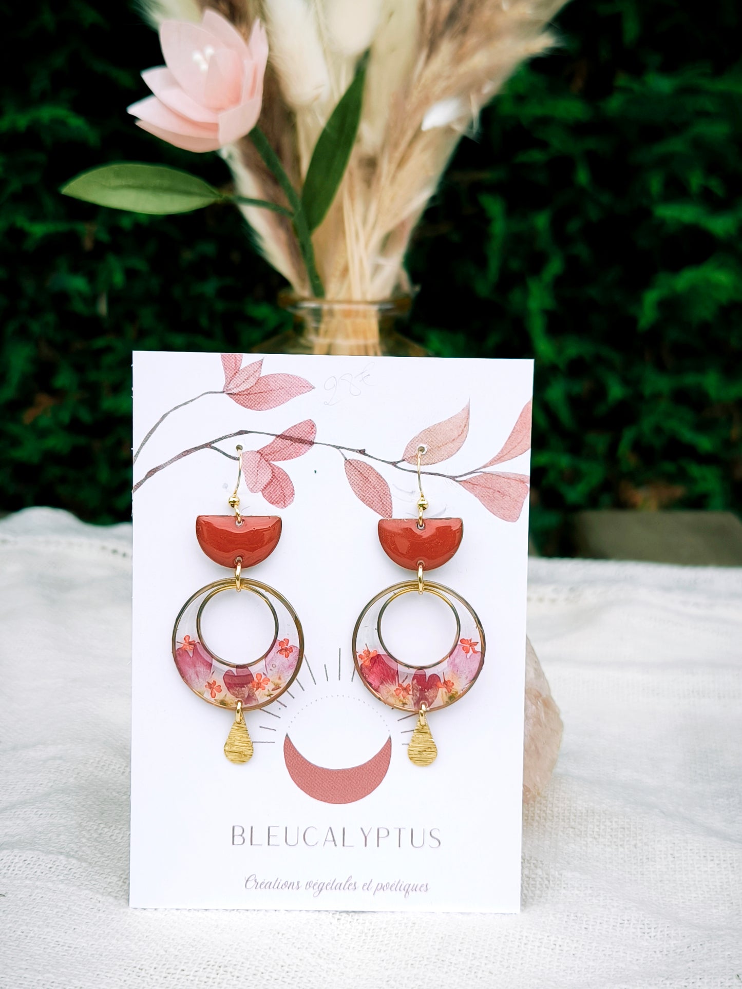 Boucles d'oreilles fleuries résine et émail : Lanterne - Rose rouge