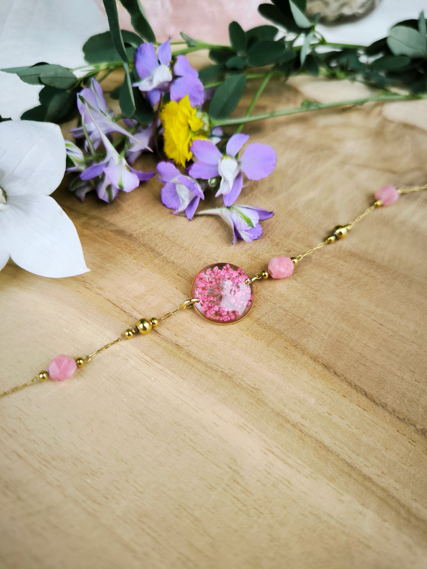 Bracelet médaillon rond : Fleurs et pierres - divers coloris