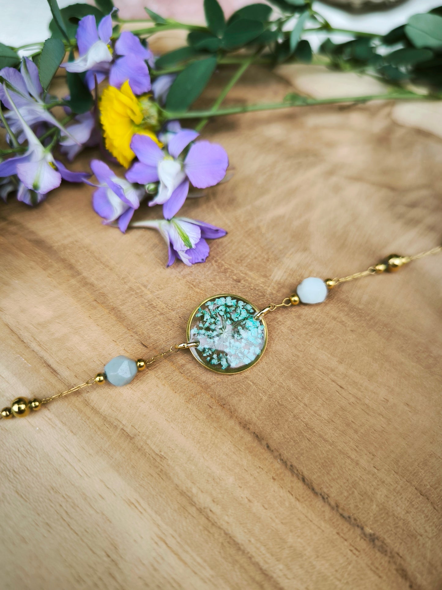 Bracelet médaillon rond : Fleurs et pierres - divers coloris