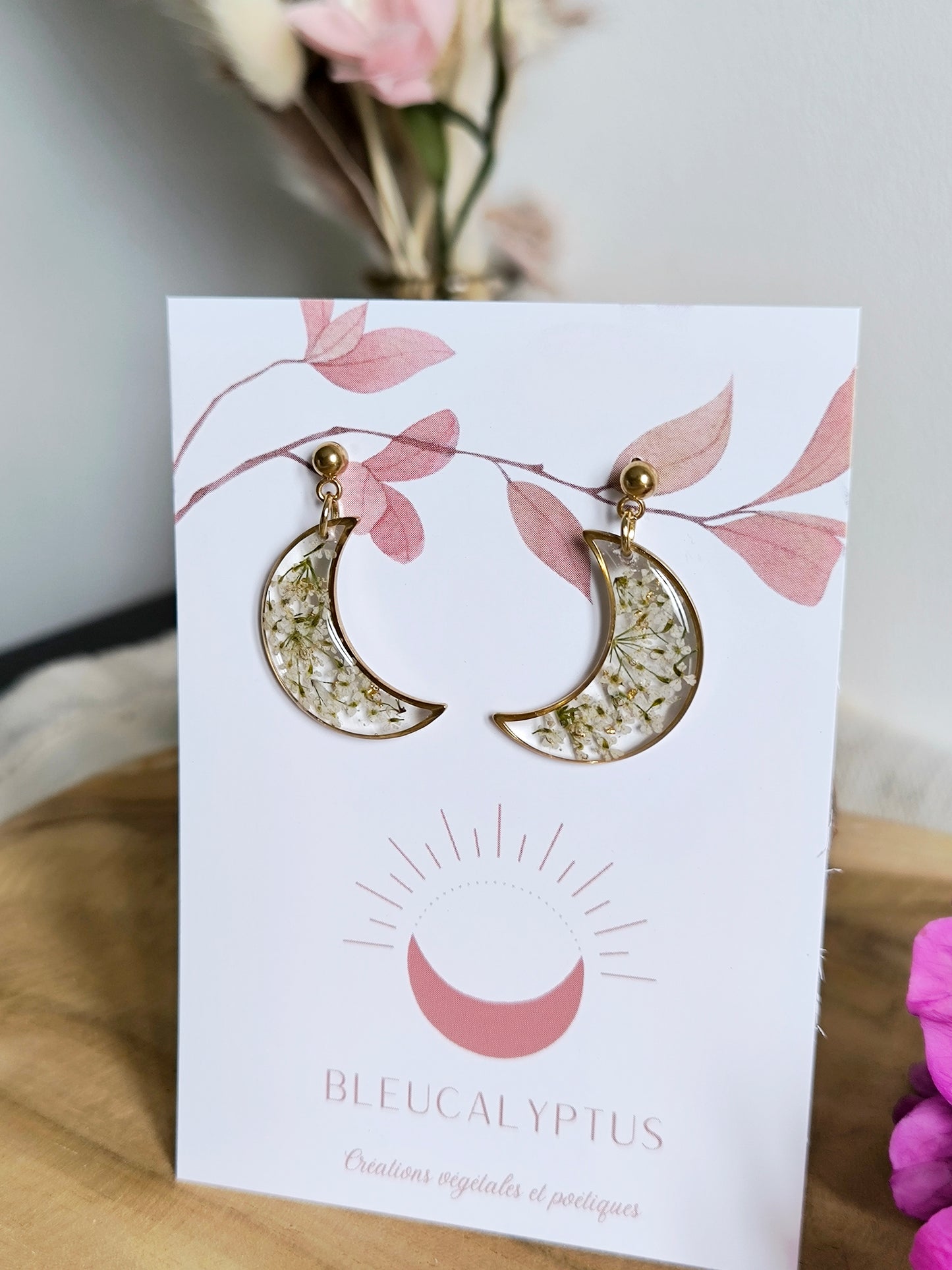 Boucles d'oreilles : Lune blanche