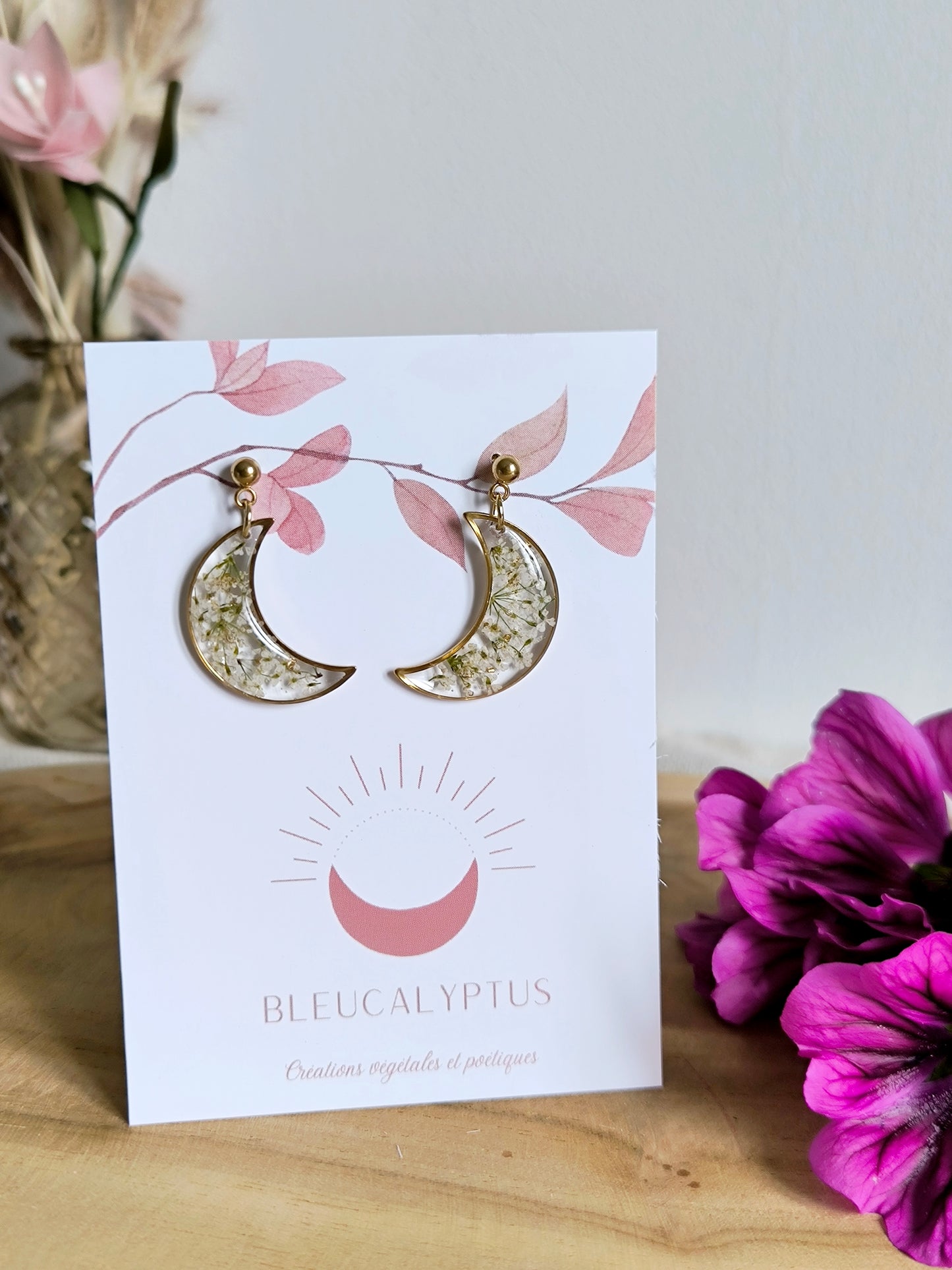 Boucles d'oreilles : Lune blanche