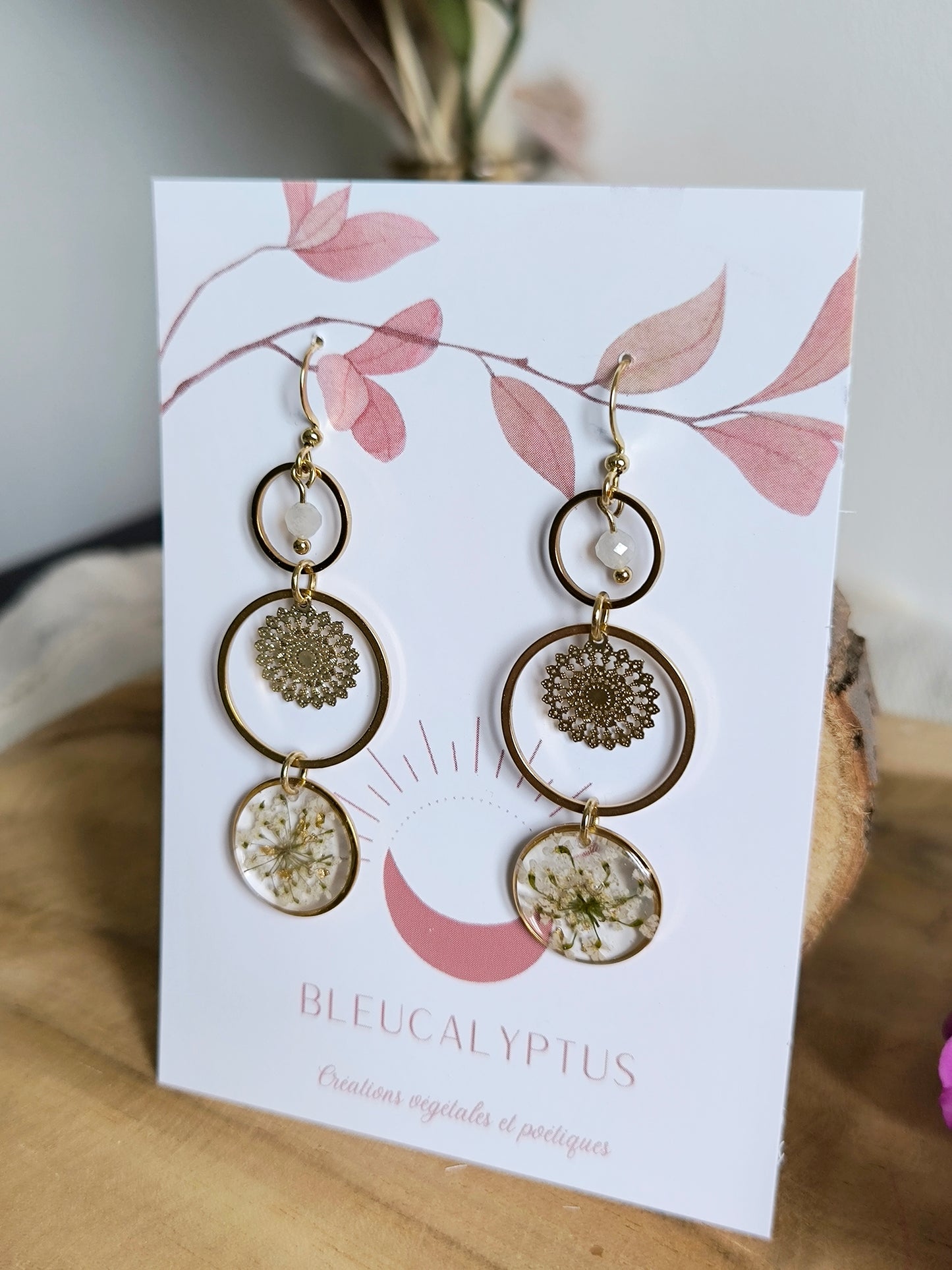 Boucles d'oreilles rondes : Suspension florale