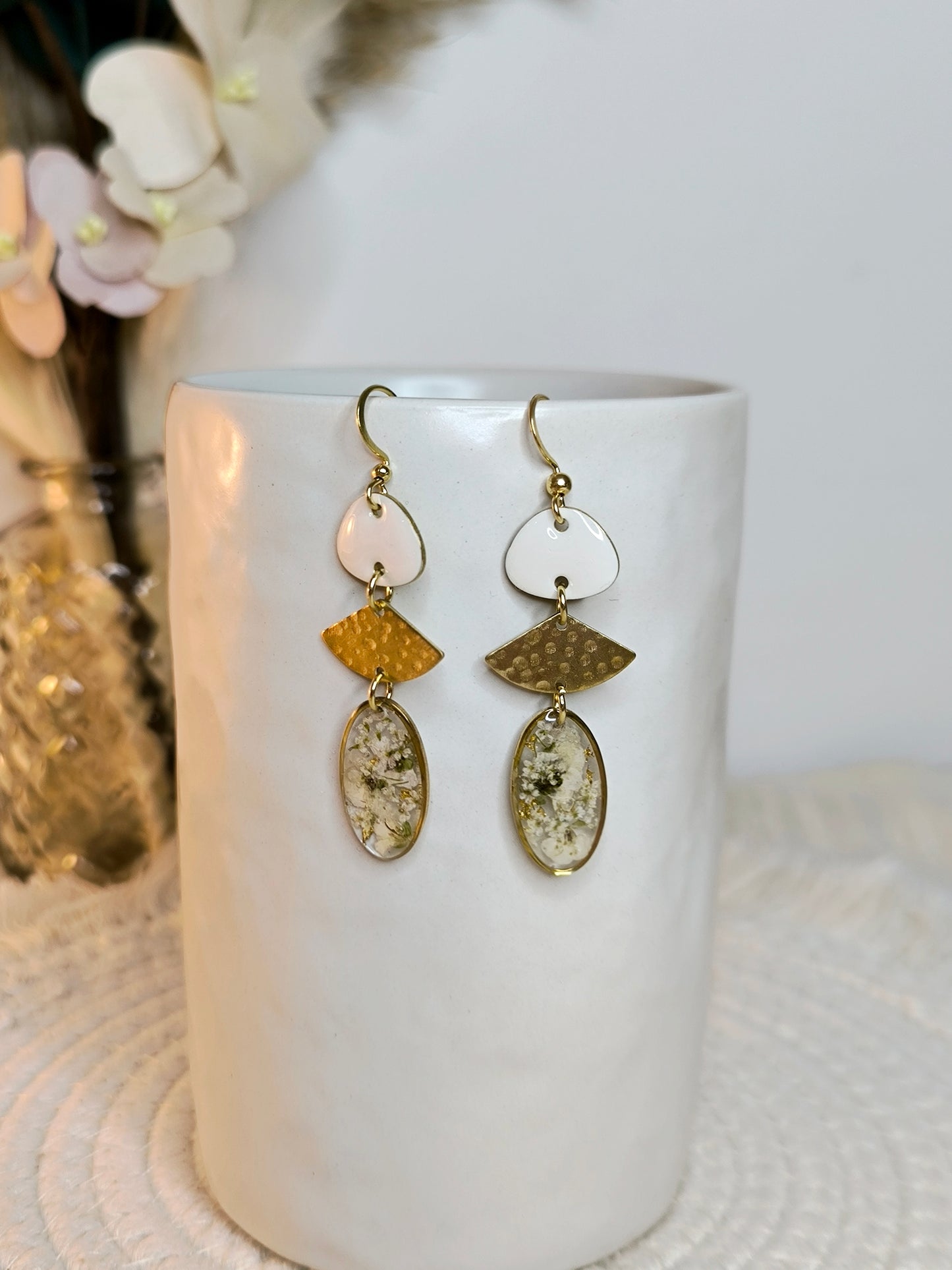 Boucles d'oreilles florales : Petit éventail : Or blanc