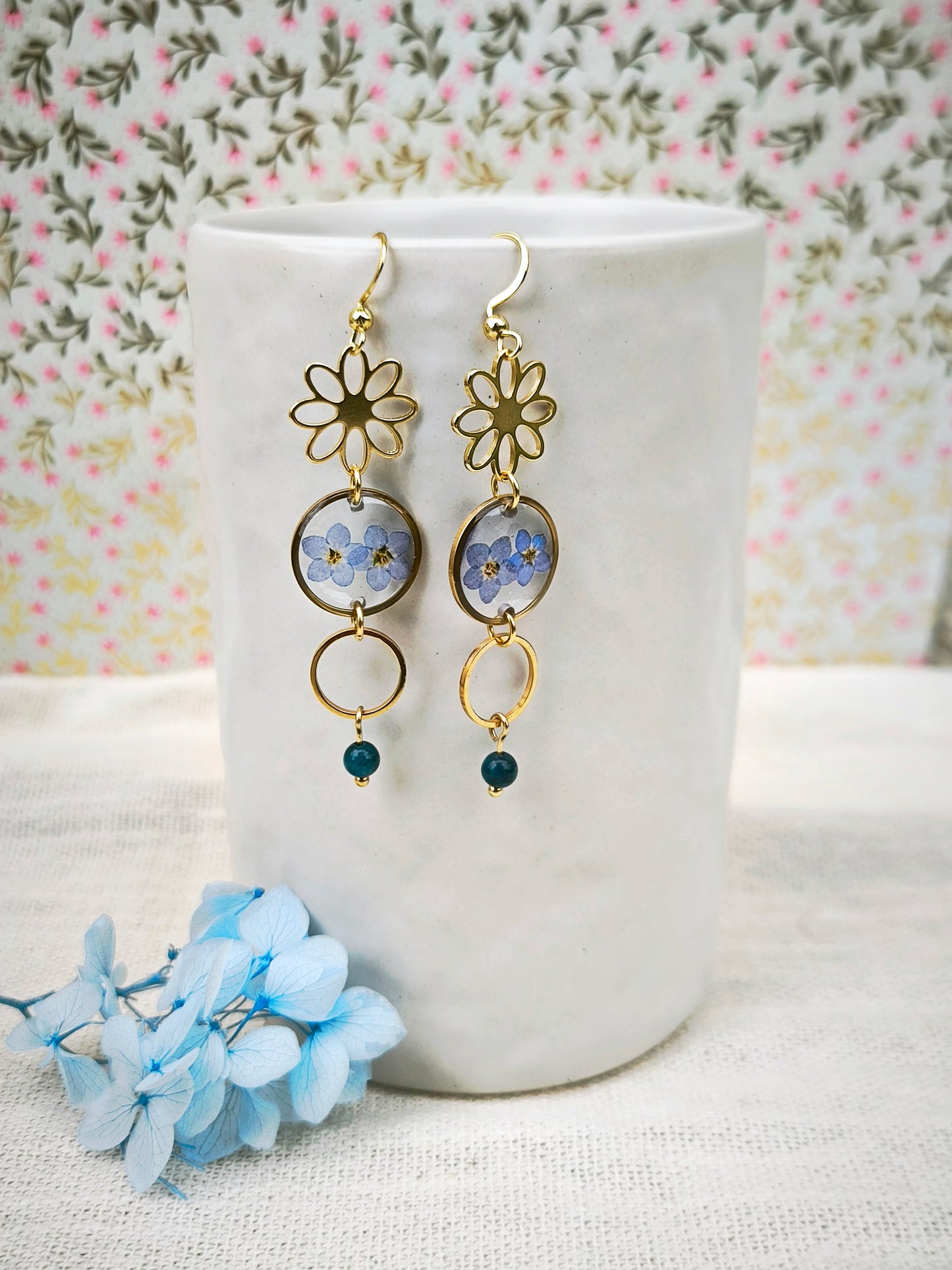 Boucles d’oreilles Flower - fleurs naturelles – Myosotis & apatite, acier doré