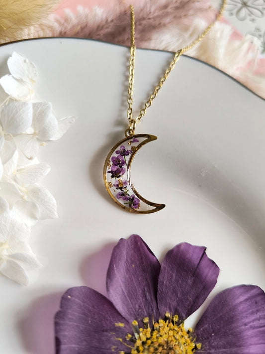 Collier médaillon lune violette