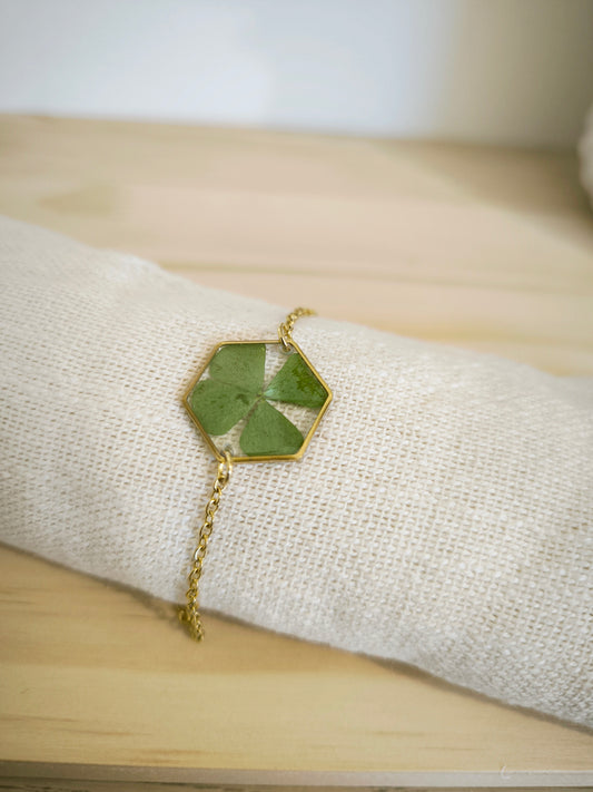 Bracelet médaillon hexagone  :  Trèfle à 4 feuilles