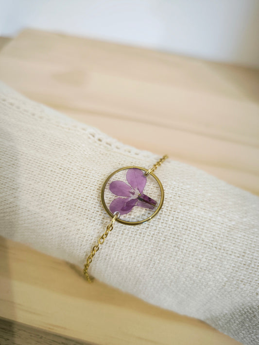 Bracelet médaillon rond : Fleur de lobélie violette