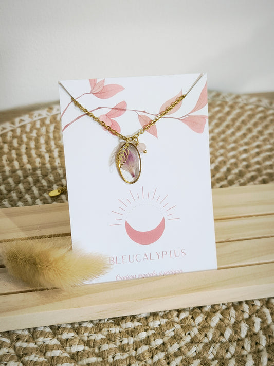 Collier médaillon floral ovale : Nigelle