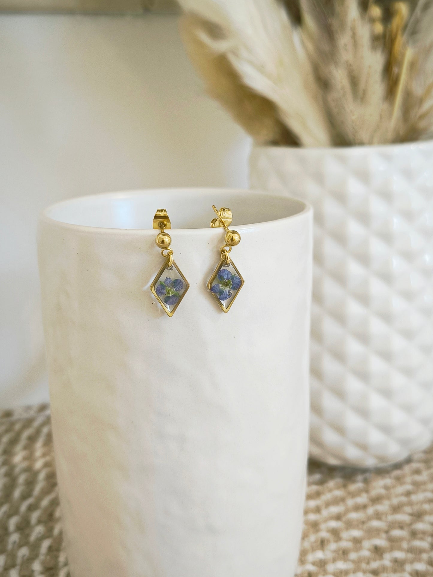 Mini Boucles d'oreilles florales : Véronique de Perse