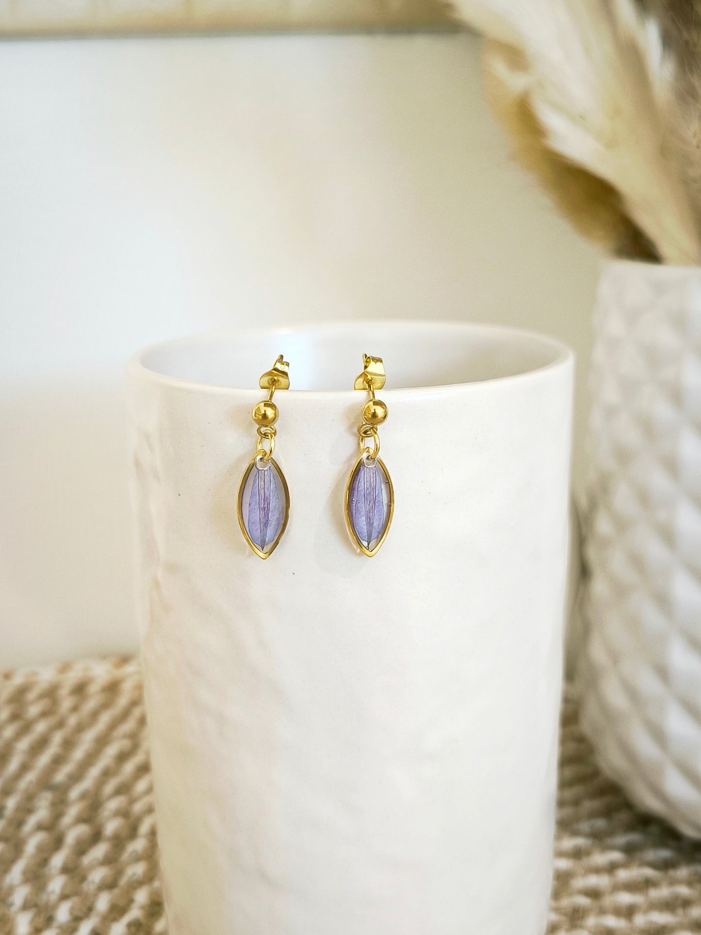 Mini Boucles d'oreilles florales : Scaevola
