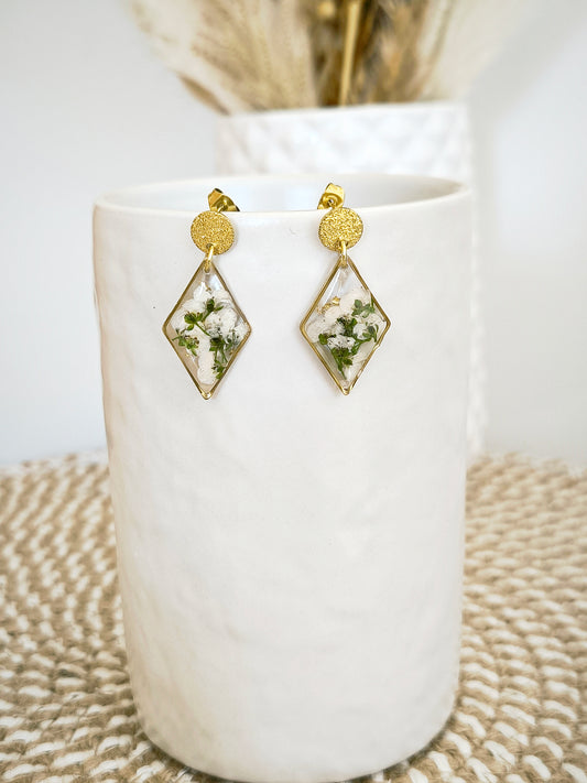 Boucles d'oreilles florales - losange : Fleur d'alysse blanche