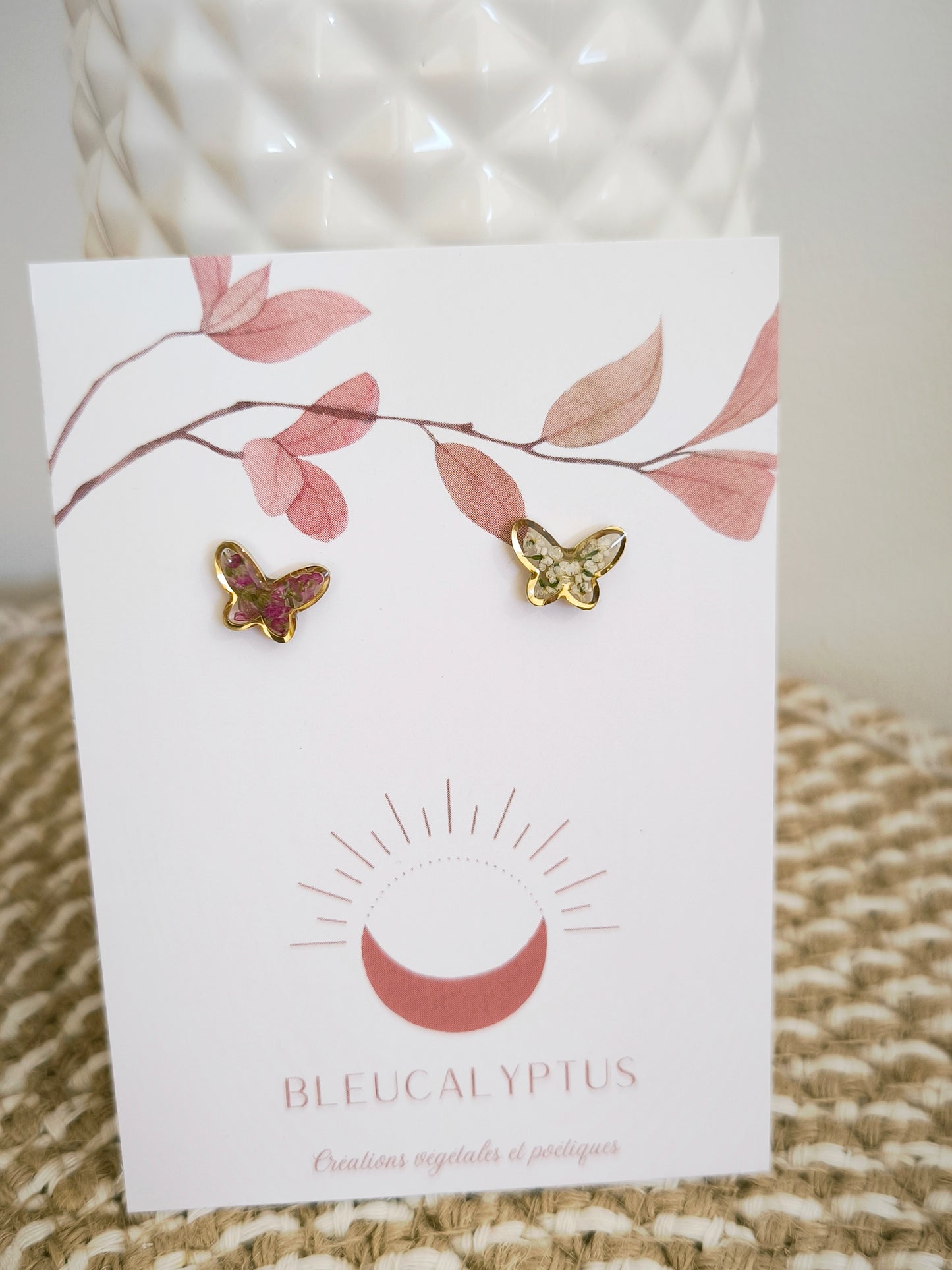 Boucles d'oreilles puces asymétriques : Papillon d'alysse