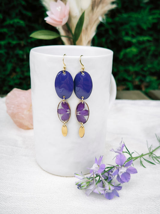 Boucles d'oreilles fleuries résine et émail : Ovale Pop - Violet lobélie