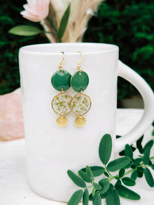 Boucles d'oreilles fleuries résine et émail : Ronde Pop - vert