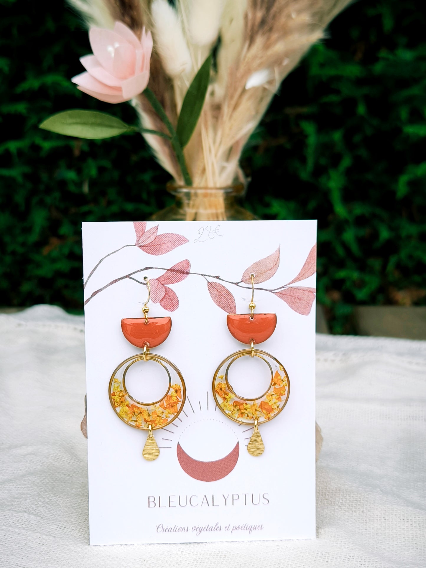 Boucles d'oreilles fleuries résine et émail : Lanterne - orange et jaune