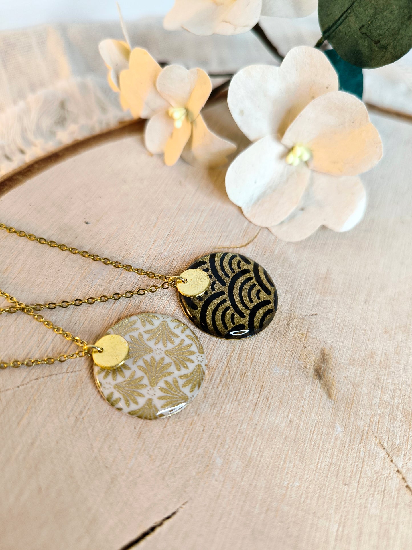 Collier long  : un voyage au Japon