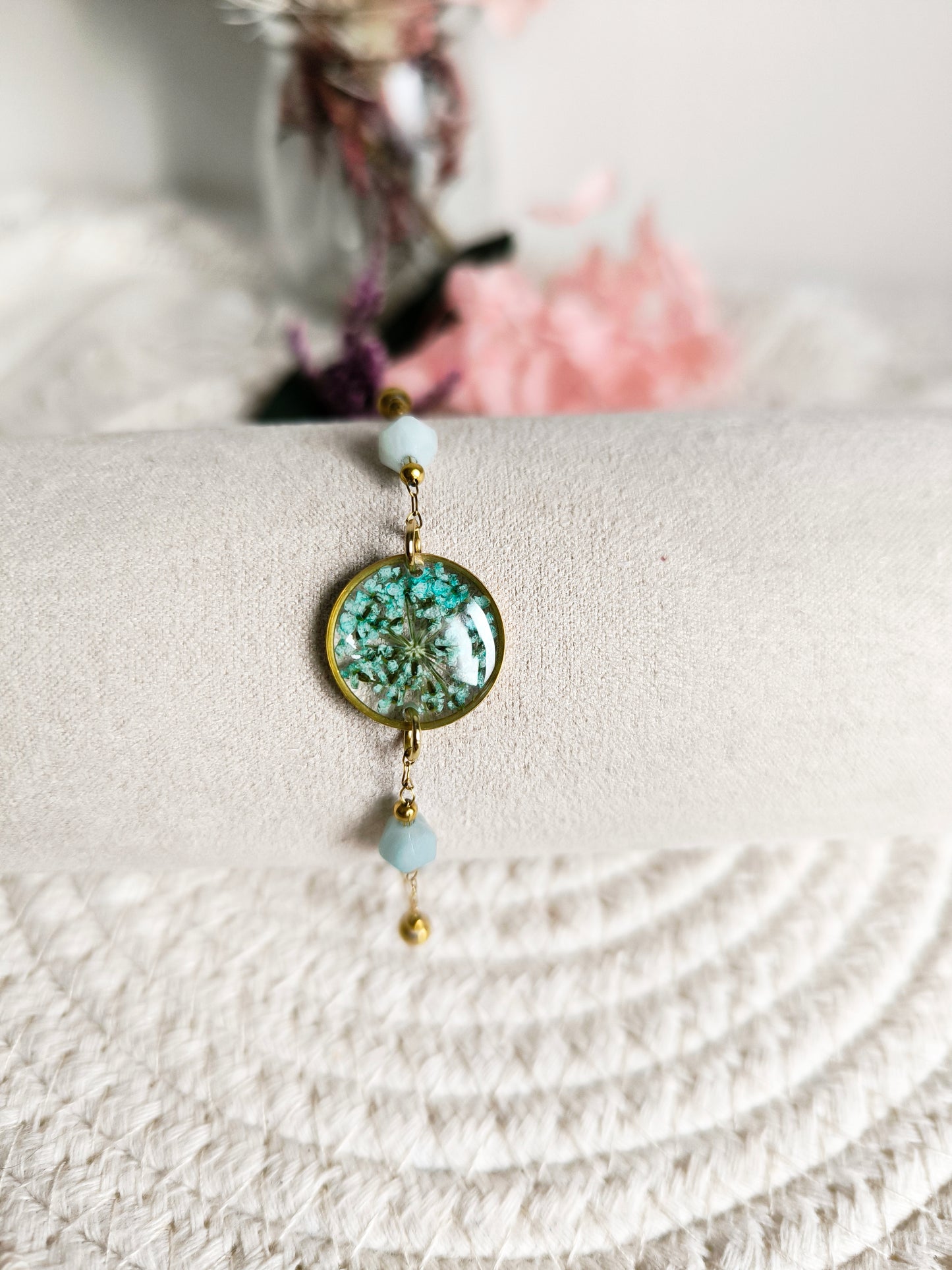 Bracelet rond : fleurs et amazonite
