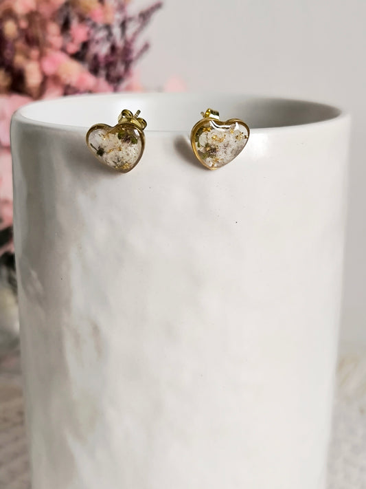 Boucles d'oreilles puces  : Cœur blanc