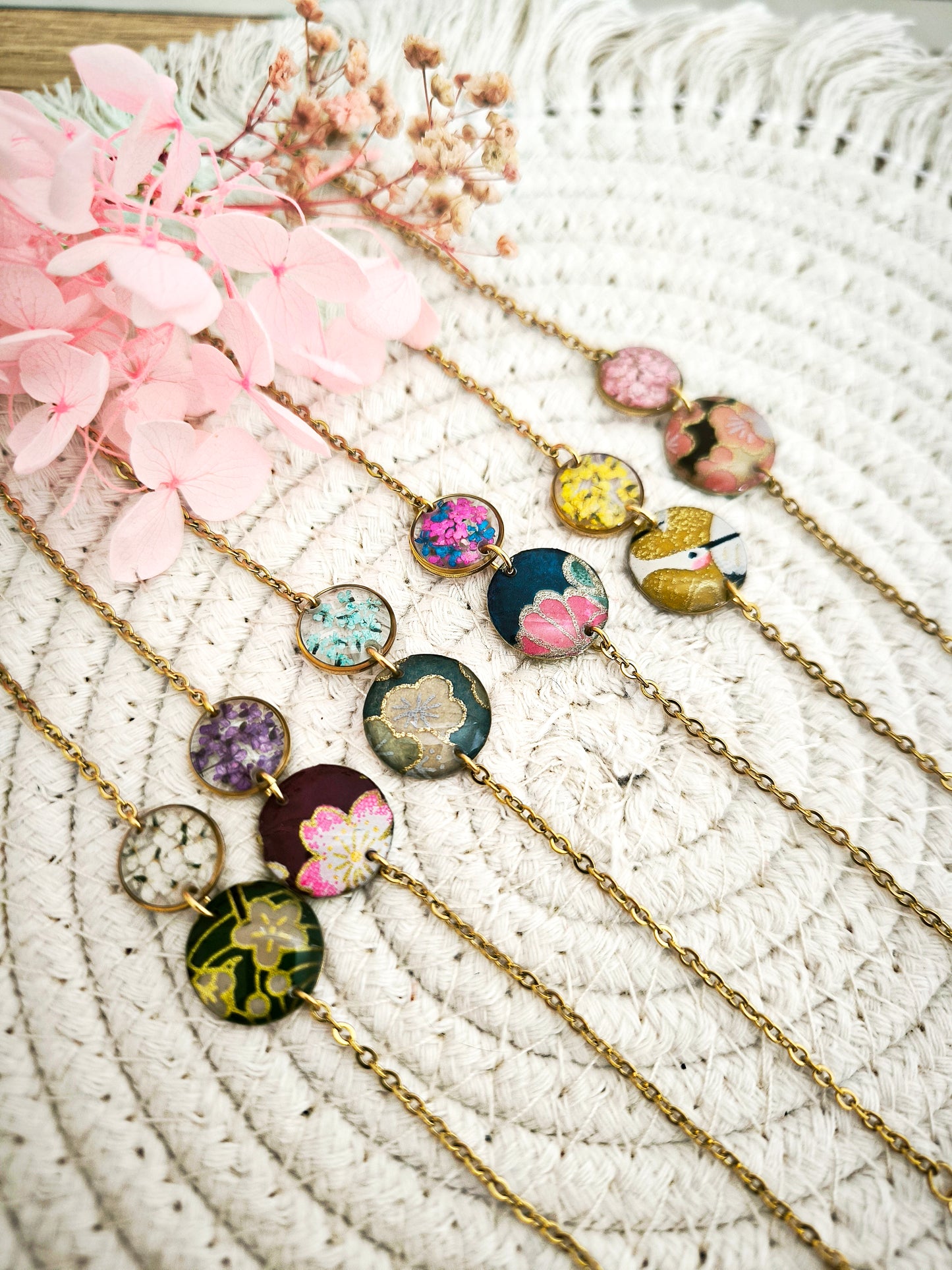 Bracelet Poétique – Papier Japonais & Fleur de Carotte Sauvage : L'échappée bulle
